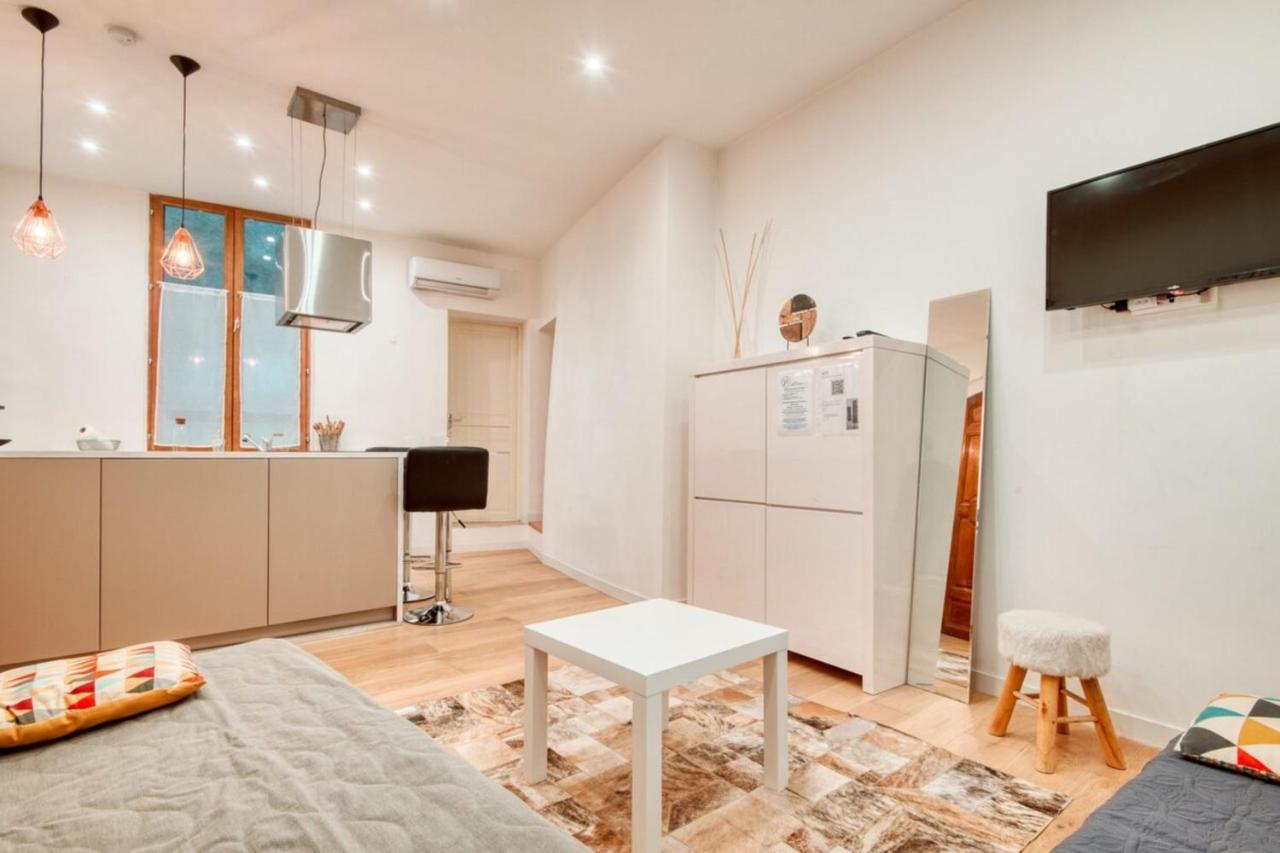 Furnished Apartment In The Heart Of The City Close To All The Amenities Aix-en-Provence Ngoại thất bức ảnh